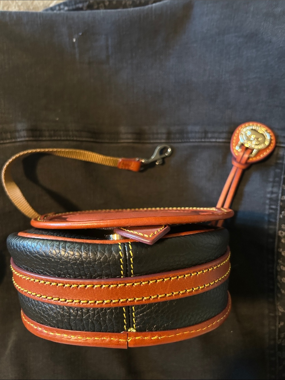 Dooney & Bourke Black and Brown All-Weather Leather Saddle Crossbody - NWOT - Picture 5 of 11